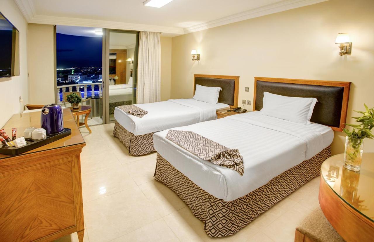 Dweik Hotel Luxury 3 Aqaba Bagian luar foto